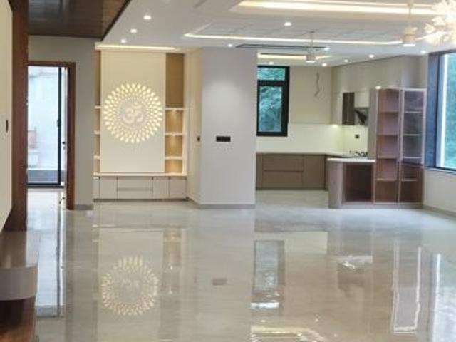 Property for rent in Hariana