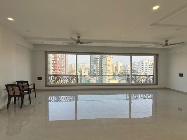 Flat for rent in Khar, Mumbai