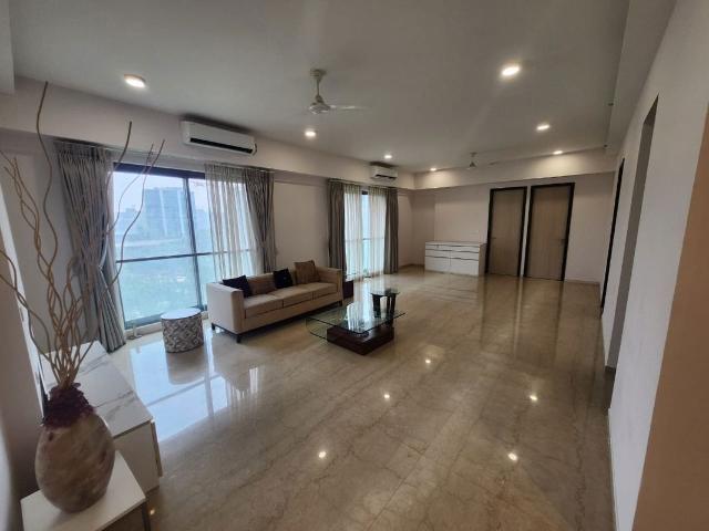 Flat for rent in Bandra East, Mumbai