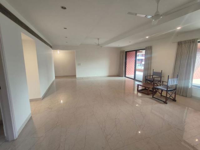 Flat for rent in Koregaon Park, Pune