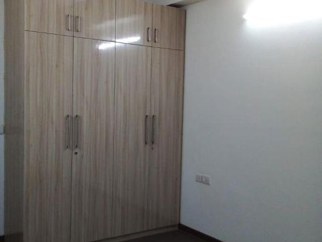 Flat for rent in Sector 67, Gurugram