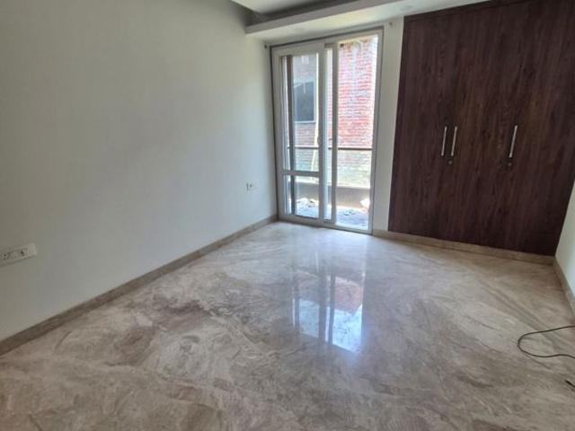 Property for rent in Deri