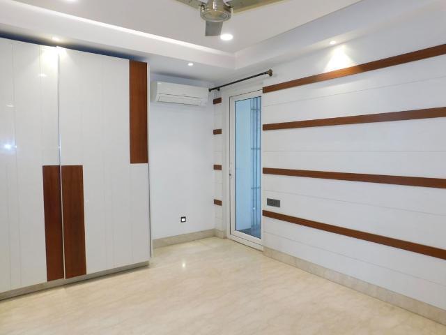 Property for rent in Deri