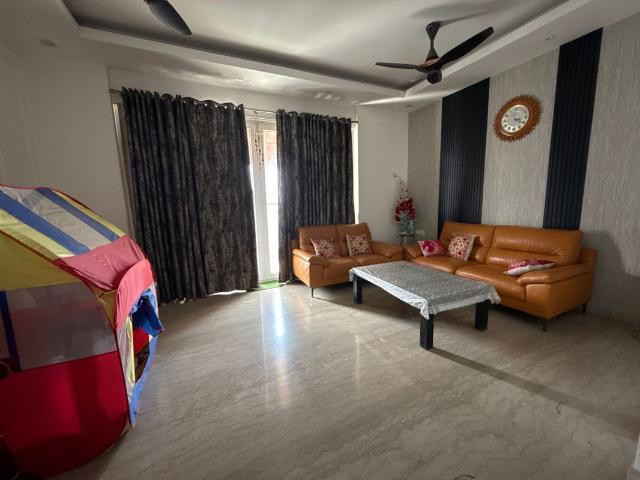 Flat for rent in Sector 107, Noida