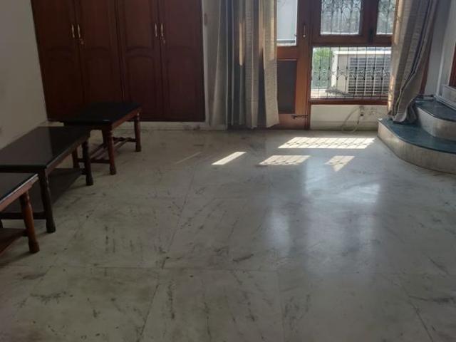 Property for rent in Moti Bagh, Delhi
