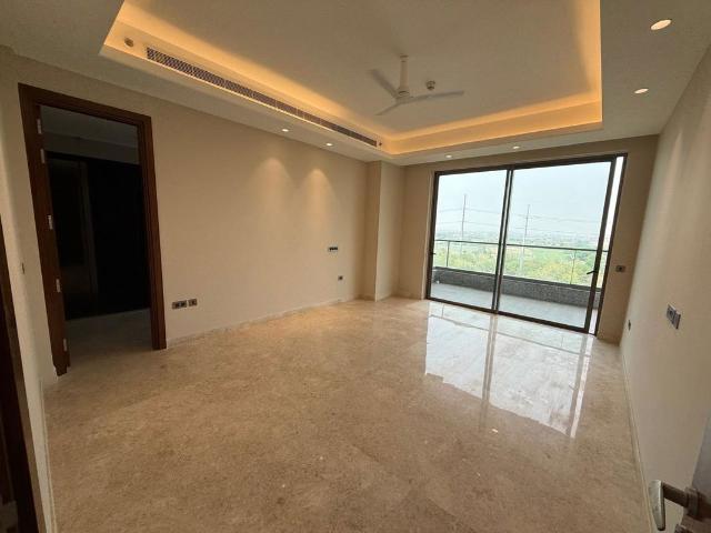 Flat for rent in Garhi, Noida
