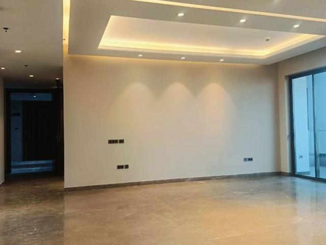 Flat for rent in Garhi, Noida