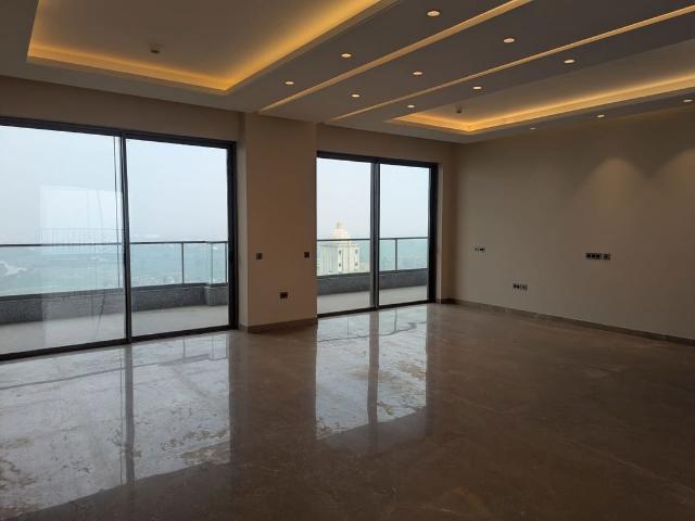 Flat for rent in Garhi, Noida