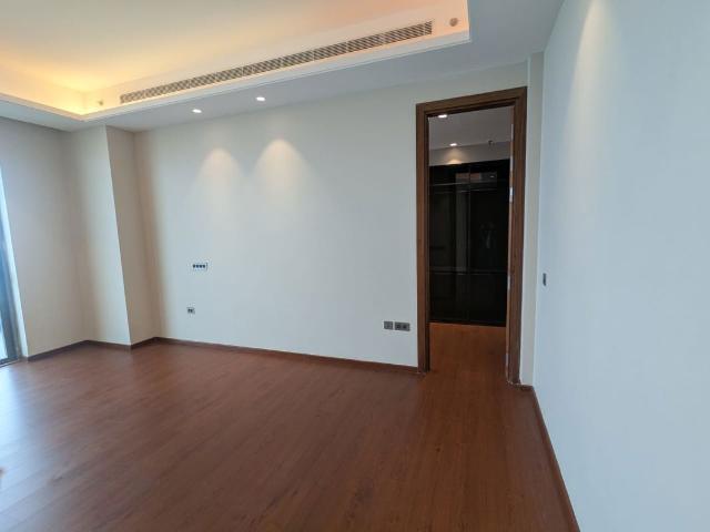 Flat for rent in Garhi, Noida