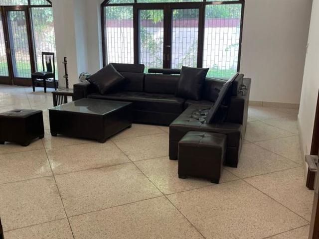 House for rent in Deri