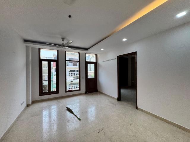 Property for rent in Deri