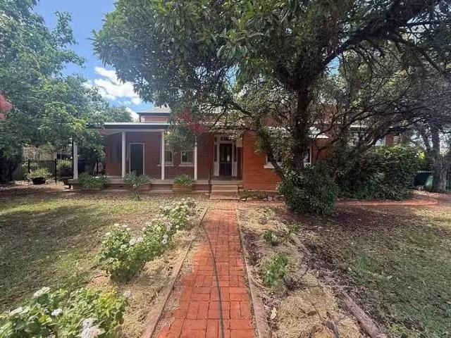 House for rent in Sydney, Blue Mountains City Council