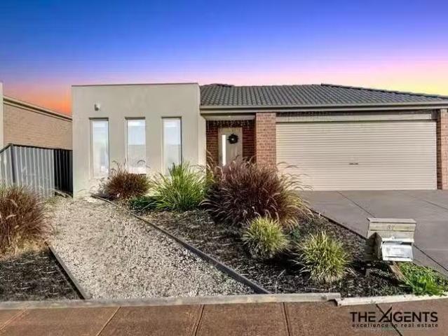 House for rent in Innisfail, Melbourne