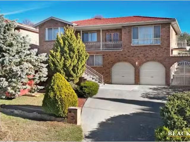House for rent in Queanbeyan