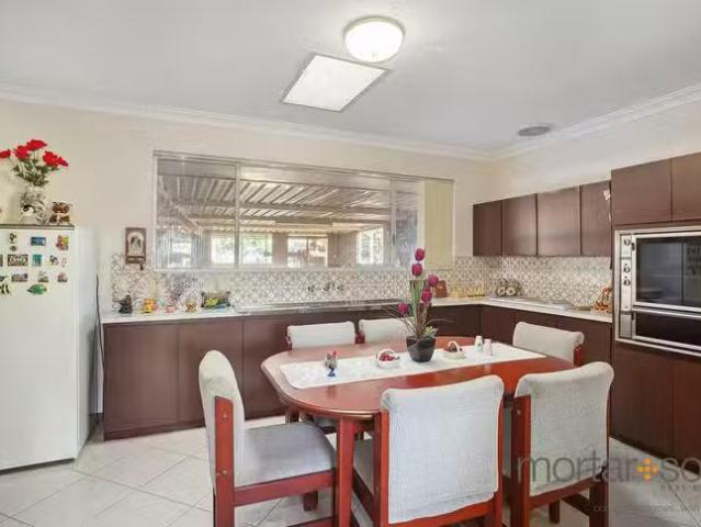 House for rent in Hamilton Hill, Western Australia