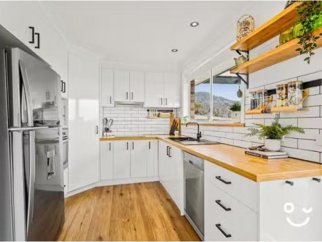 House for rent in Farmborough Heights, Wollongong City Council