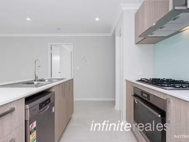 House for rent in Mandogalup, Western Australia