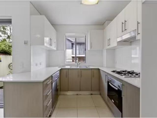 Condo for rent in Sydney, New South Wales
