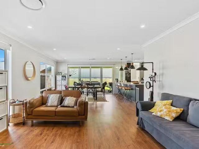 House for rent in Madeley, Western Australia
