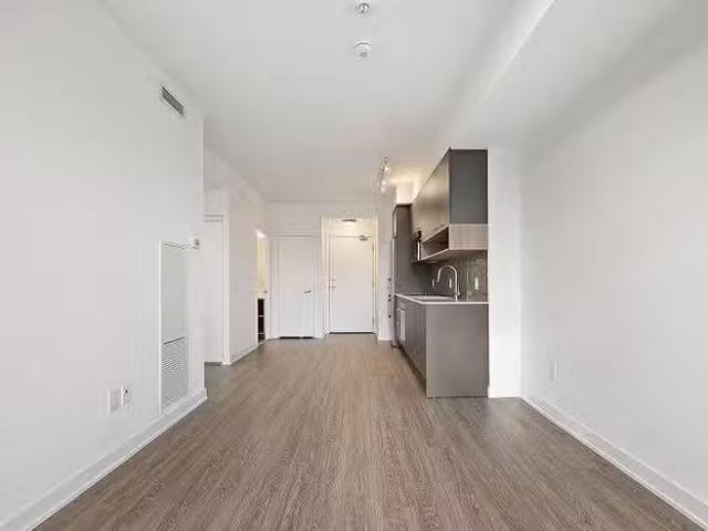 Condo for rent in Oakville, Ontario
