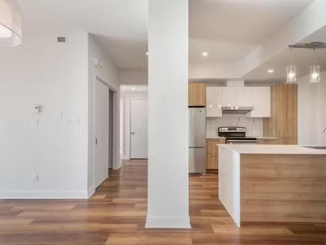 Condo for rent in Laval, Quebec