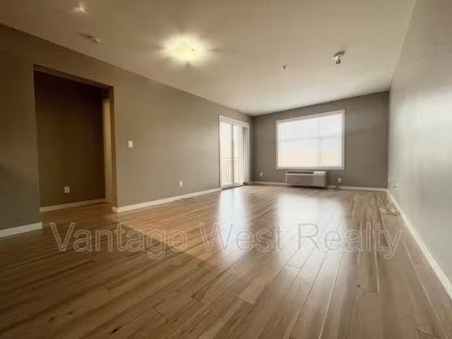 Condo for rent in Winfield, British Columbia