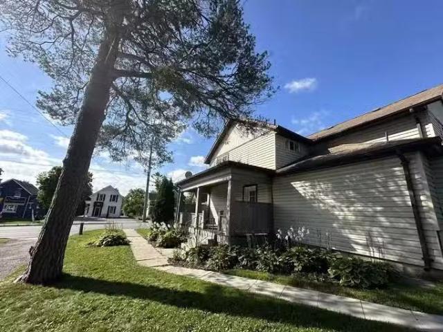 Condo for rent in Kawartha Lakes, Ontario