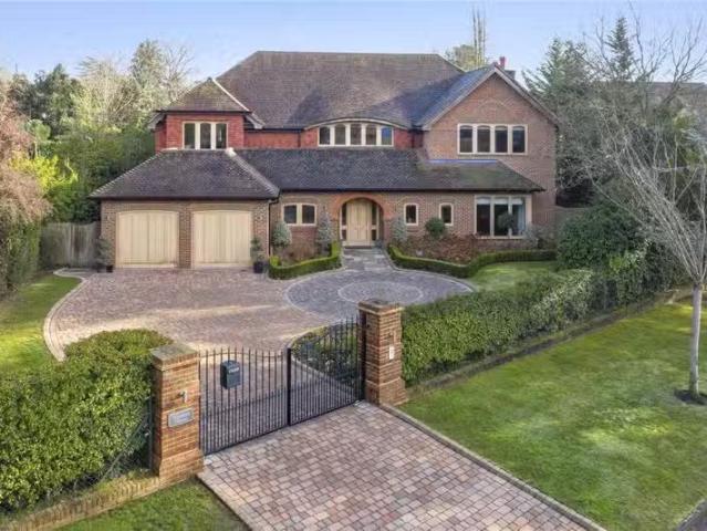 House for rent in Blackhills, Surrey