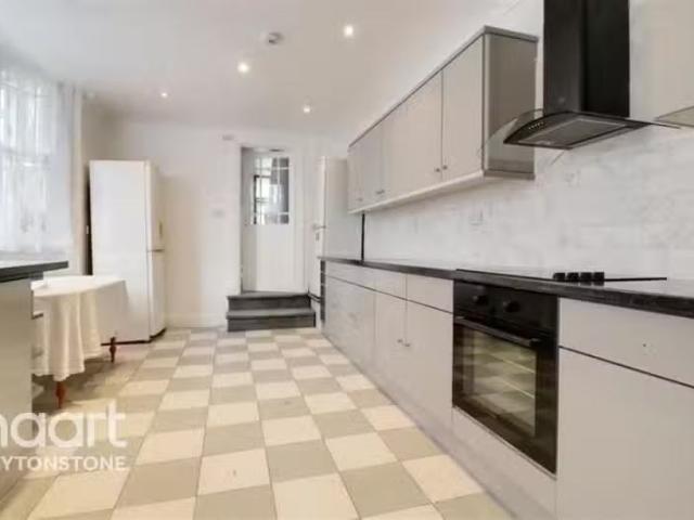 House for rent in Snaresbrook