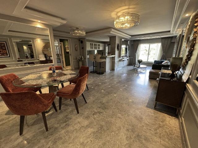 Flat for rent in Bandra East, Mumbai