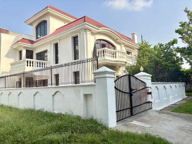 Villa for rent in Hariana