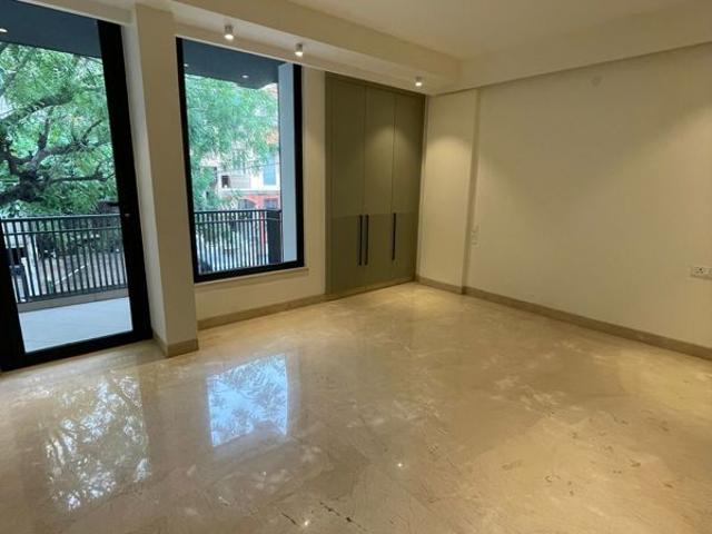 Flat for rent in Deri
