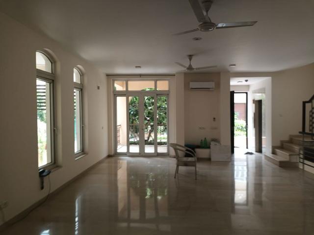 Villa for rent in Hariana