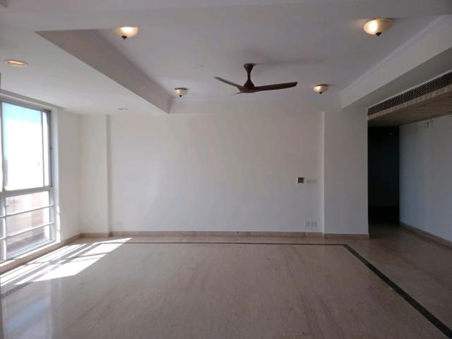 Flat for rent in Sector 44, Noida