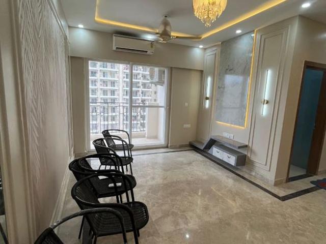 Flat for rent in Sector 44, Noida
