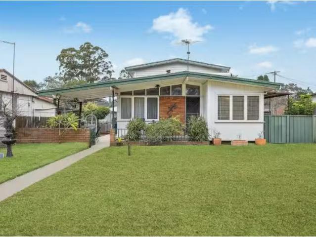 House for rent in Cartwright, Sydney