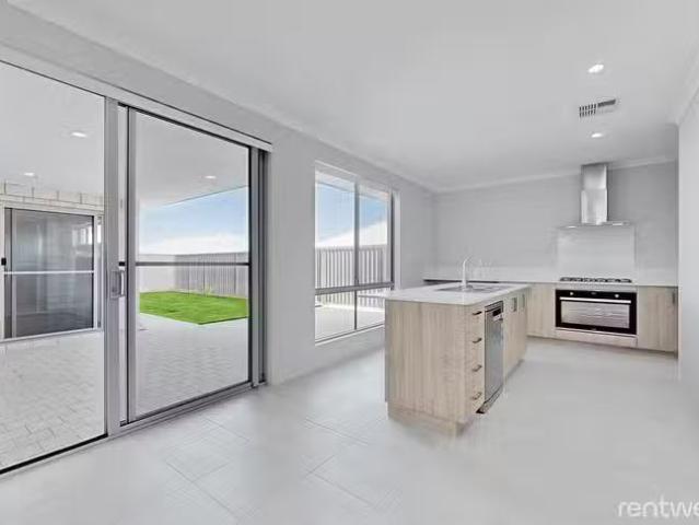House for rent in Parklands, Western Australia