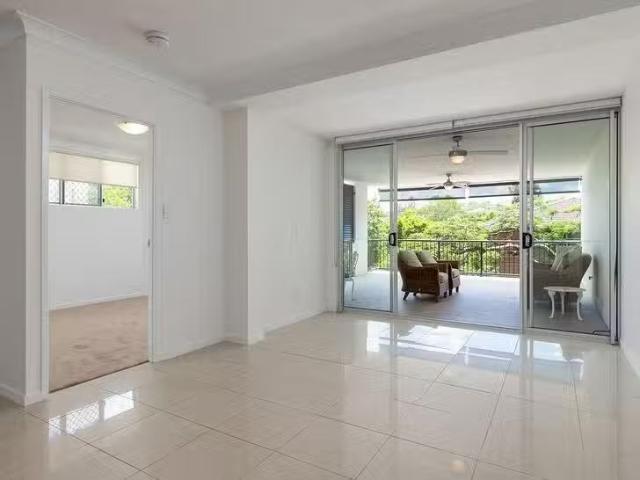 Apartment for rent in Toombul, Queensland
