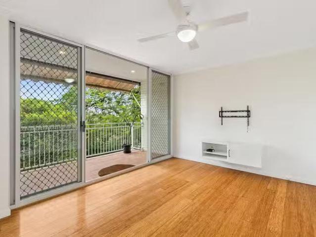 Apartment for rent in Toombul, Queensland