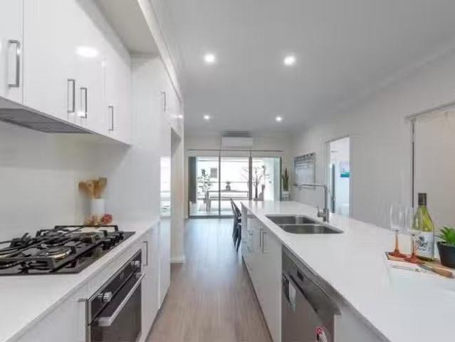 Apartment for rent in Cloverdale, Western Australia