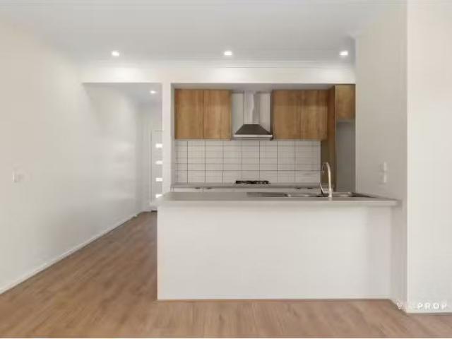 Condo for rent in Camerons Creek, Victoria