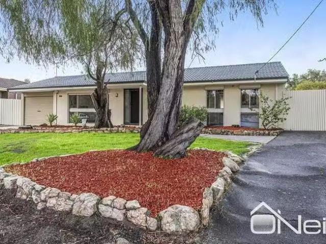 House for rent in Forrestfield, Western Australia