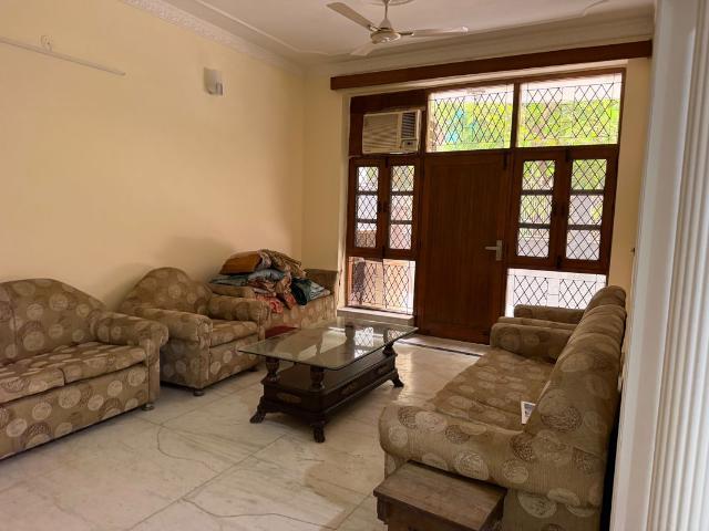 House for rent in Sector 41, Noida