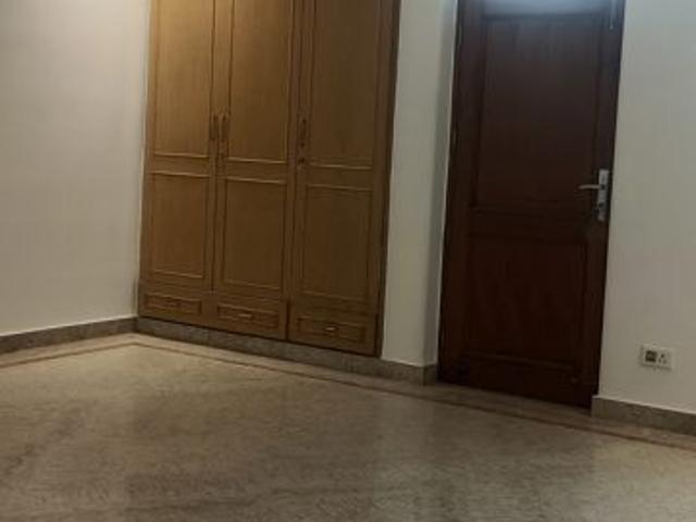 Villa for rent in Sector 51, Noida