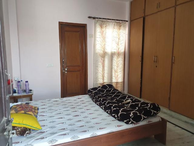 Flat for rent in Sector 1, Gurugram
