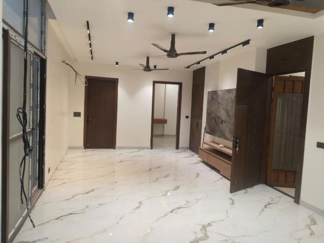 Villa for rent in Deri