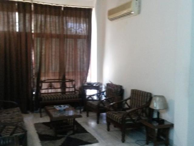 Villa for rent in Deri