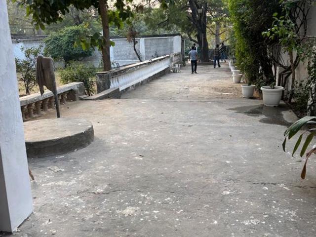 Villa for rent in South Delhi, Deri