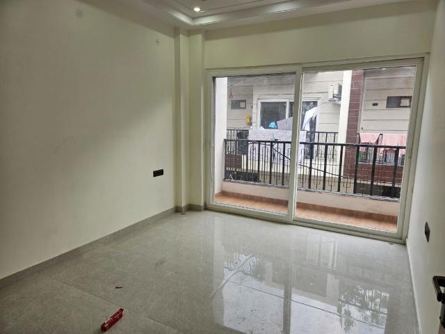 Villa for rent in Arun Vihar, Noida