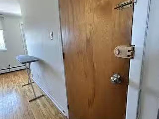 Apartment for rent in St. Leonard's, Quebec